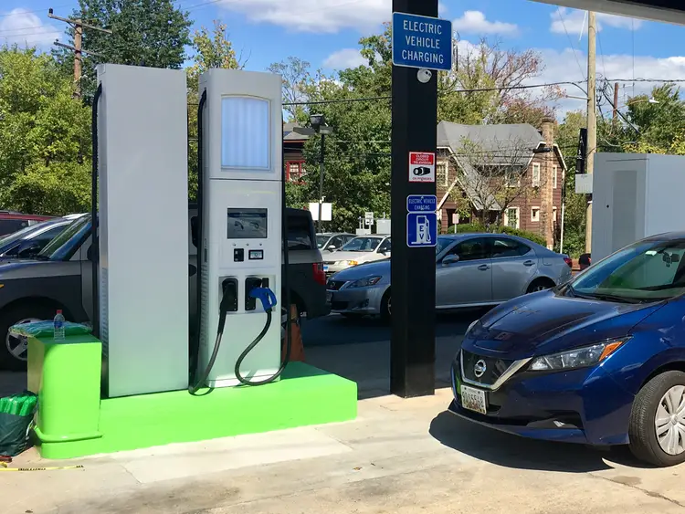 What Company Makes Electric Car Charging Stations